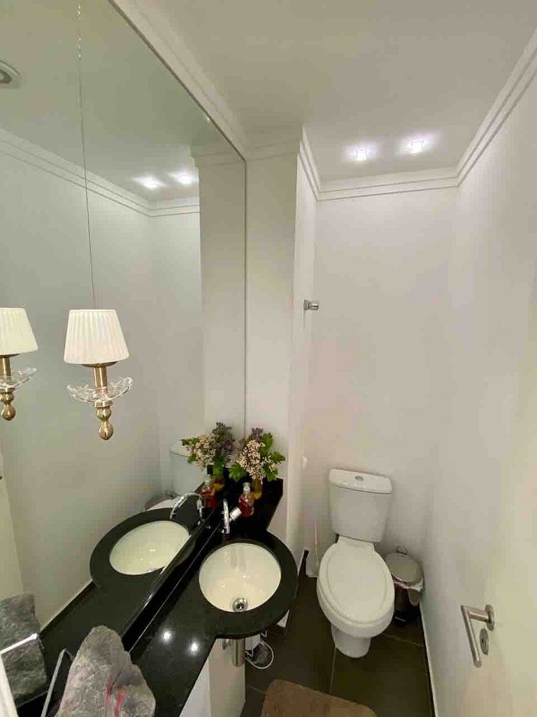 Lazer completo com piscina e sauna no Gonzaga