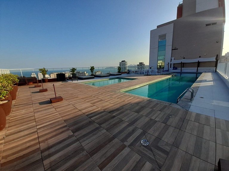 Lazer completo com piscina e sauna no Gonzaga