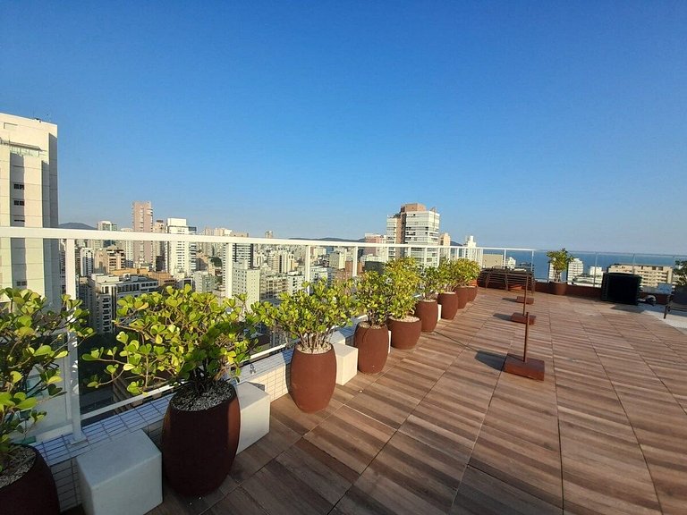 Lazer completo com piscina e sauna no Gonzaga