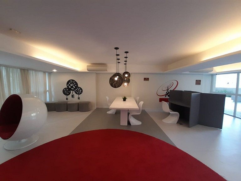 Lazer completo com piscina e sauna no Gonzaga