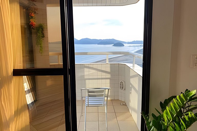 Incrível vista para o mar com piscina no Boqueirão