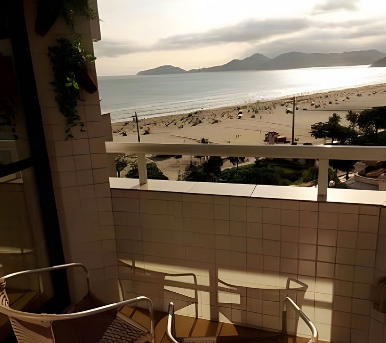 SHB - Melhor prédio de Santos! Vista para o mar!