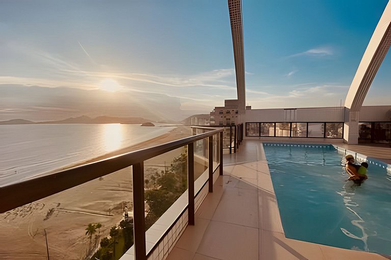 Encantador com vista mar, piscina, e wi-fi !