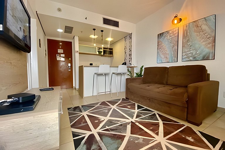 Encantador com vista mar, piscina, e wi-fi !