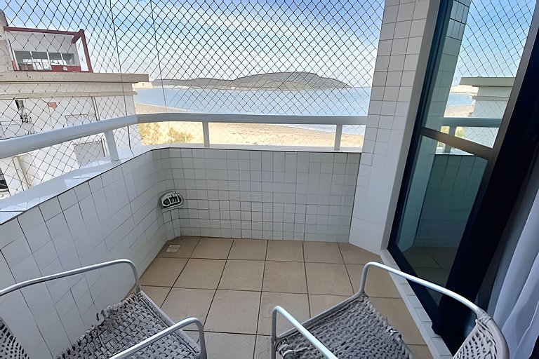 Encantador com vista mar, piscina, e wi-fi !
