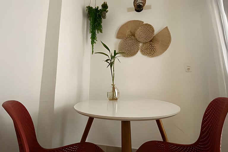 Encantador com vista mar, piscina, e wi-fi !