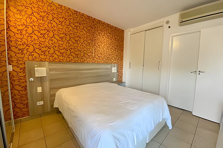 Encantador com vista mar, piscina, e wi-fi !