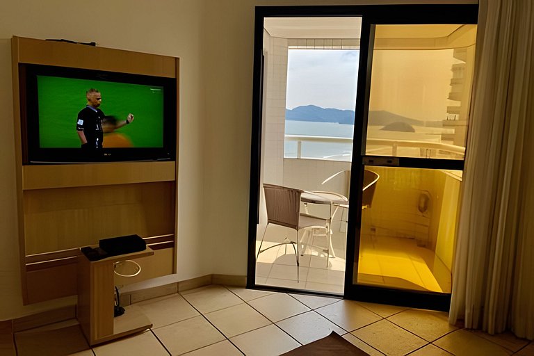 SHB - Charmoso Flat Com Vista Mar, Piscina e Wi Fi