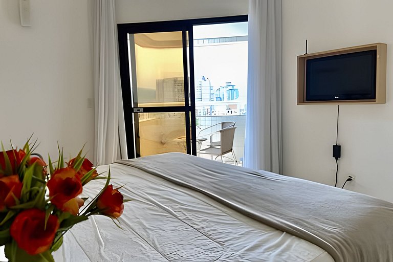 Charmoso flat com vista mar, piscina e wi fi!