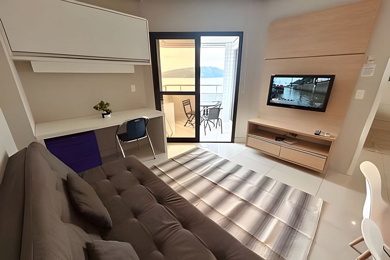 SHB - Flat no melhor de Santos. Pé na areia!