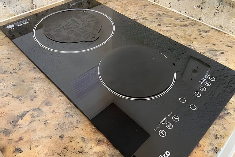 SHB - Azul Infinito: Sua Janela para o Mar