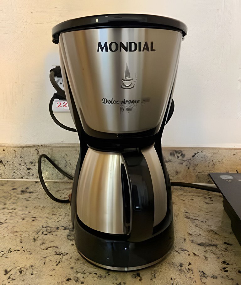 SHB - Azul Infinito: Sua Janela para o Mar