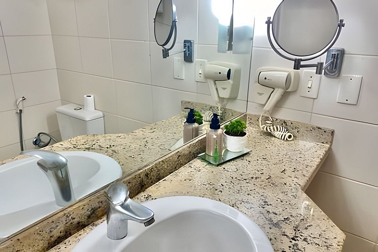 SHB - Lindo apartamento frente a praia!