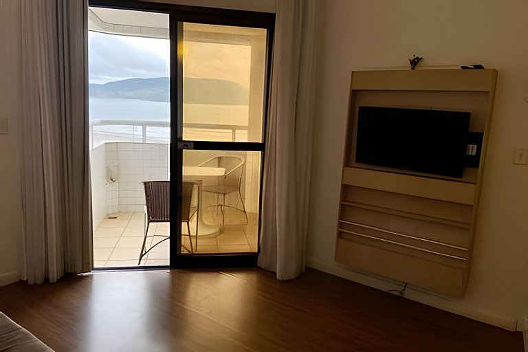 Frente a praia com vista mar