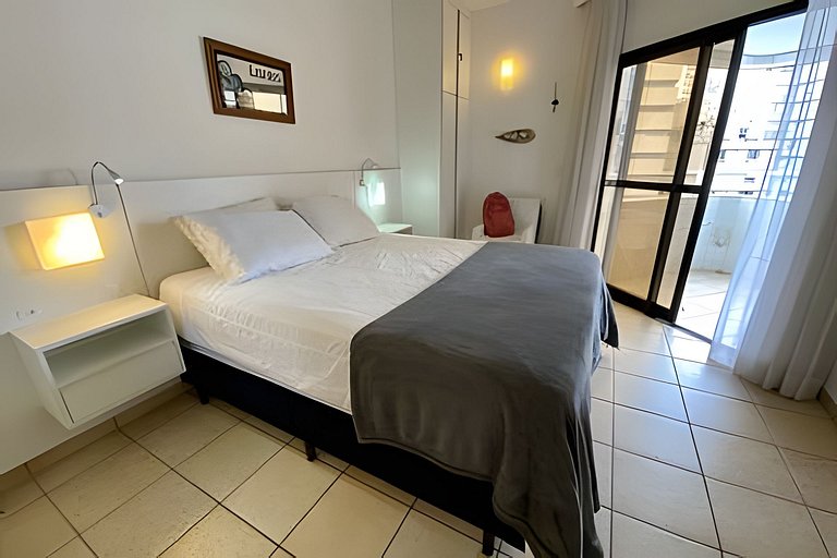 SHB - Piscina, vista mar e “pé na areia” em Santos