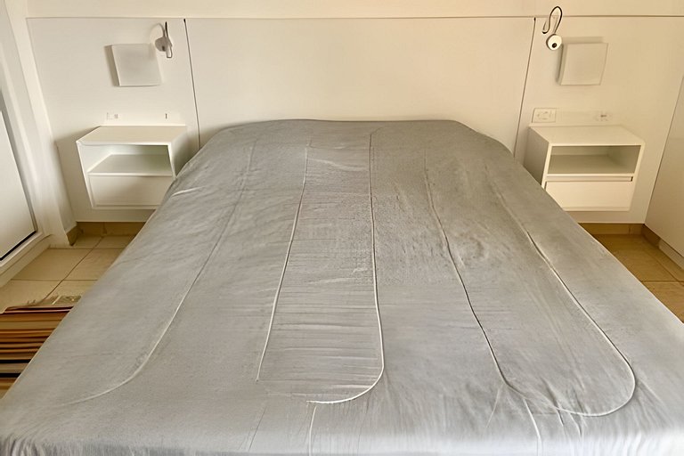 SHB - Piscina, vista mar e “pé na areia” em Santos