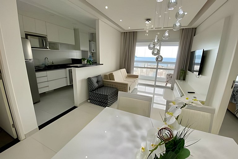 Requinte, vista mar, sauna e piscina!