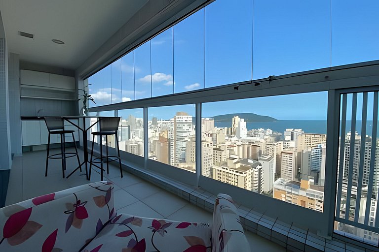 Requinte, vista mar, sauna e piscina!
