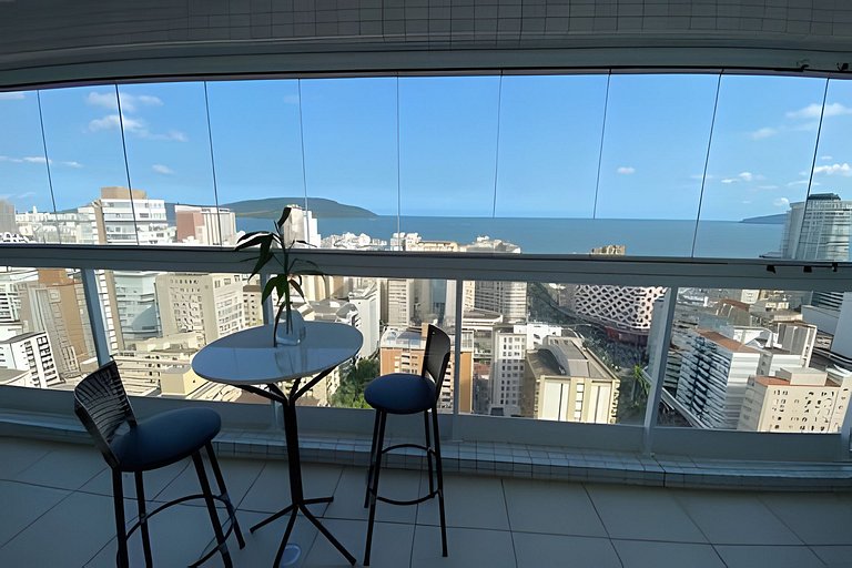 Requinte, vista mar, sauna e piscina!