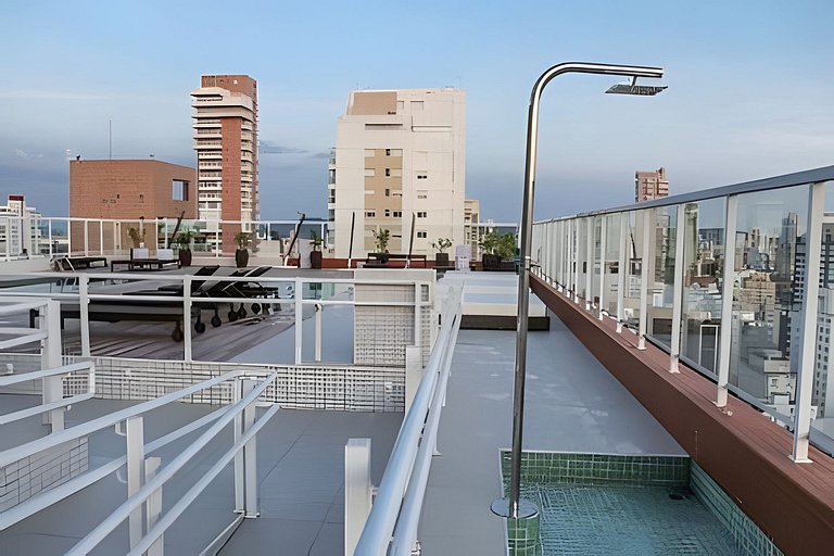 Requinte, vista mar, sauna e piscina!