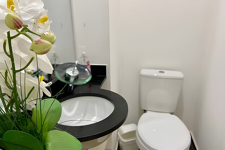 Requinte, vista mar, sauna e piscina!