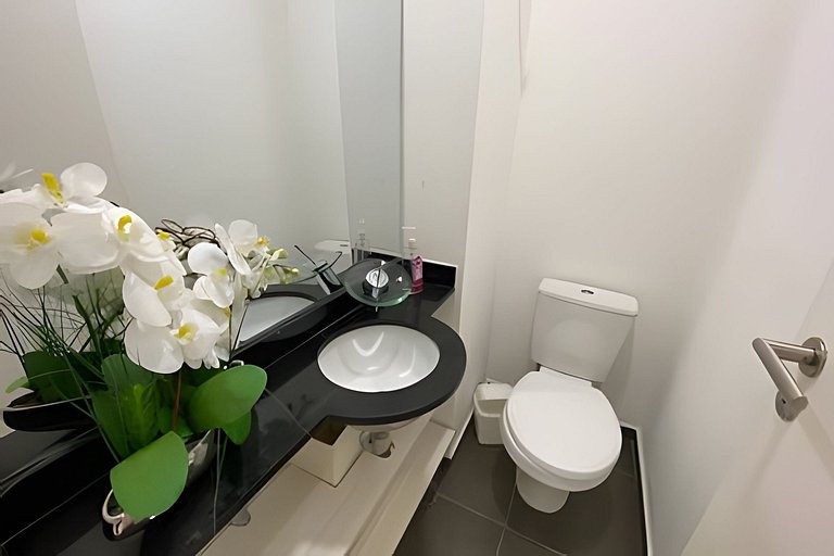 Requinte, vista mar, sauna e piscina!