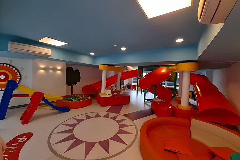 Requinte, vista mar, sauna e piscina!