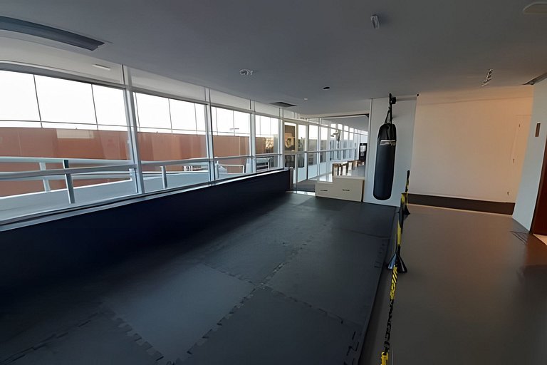 Requinte, vista mar, sauna e piscina!