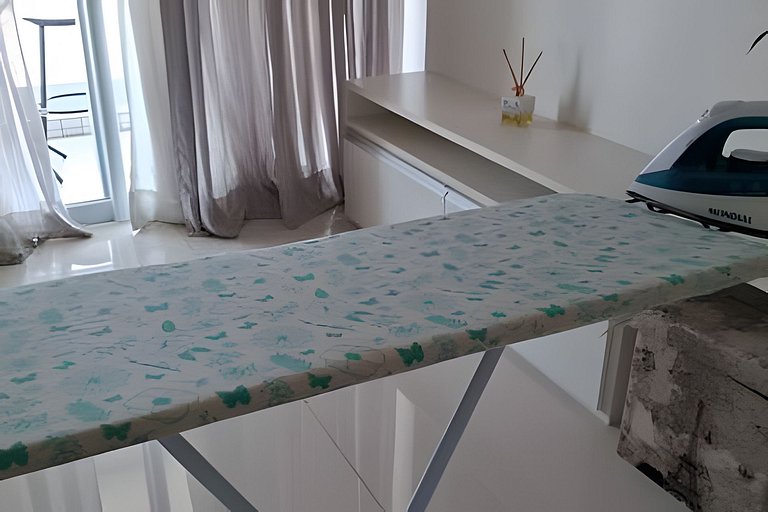 Requinte, vista mar, sauna e piscina!