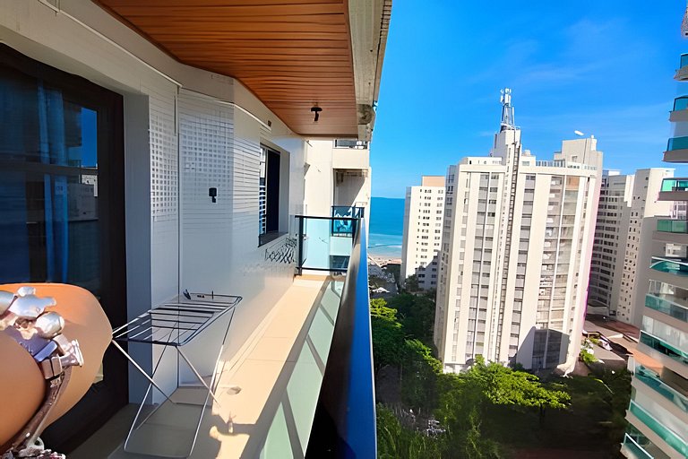 Lazer completo no melhor do Guarujá, com piscina!