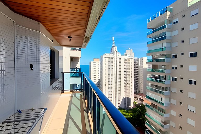 Lazer completo no melhor do Guarujá, com piscina!