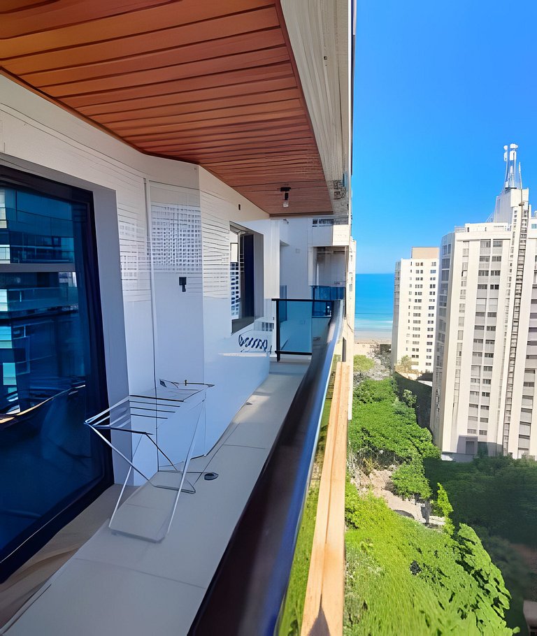 Lazer completo no melhor do Guarujá, com piscina!