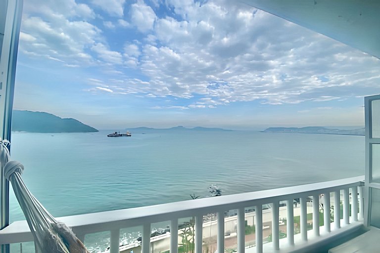 SHB - Golden Dawn: Sofisticação e Vista Mar