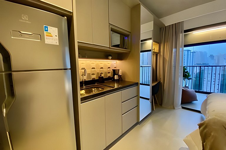 Studio moderno com sacada prox. Paulista
