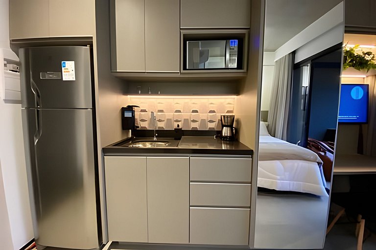 Studio moderno com sacada prox. Paulista