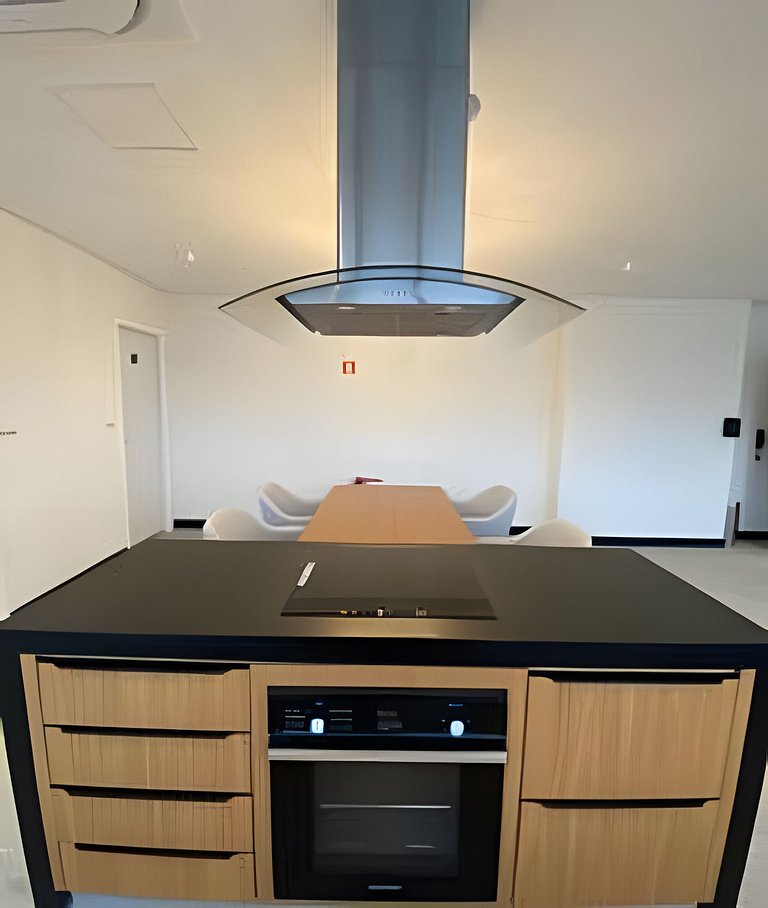 Studio moderno com sacada prox. Paulista