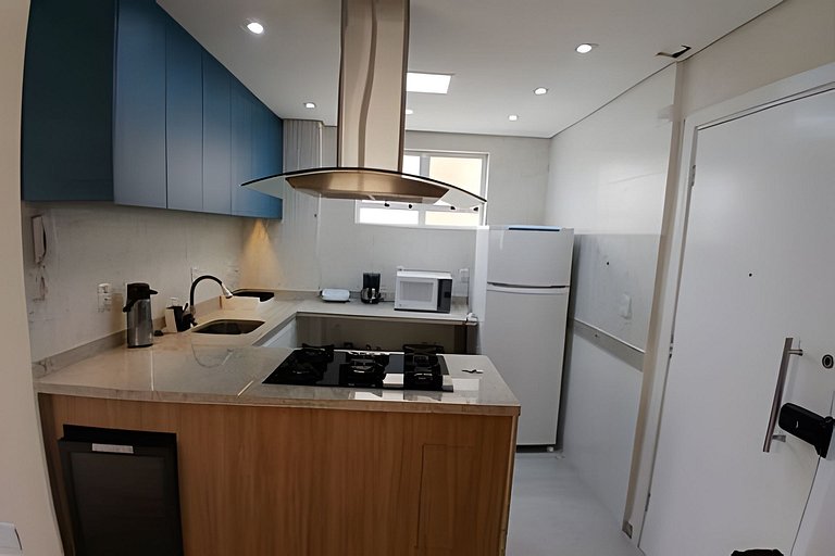 SHB - Sol e Mar: Paraíso Frente ao Horizonte Azul