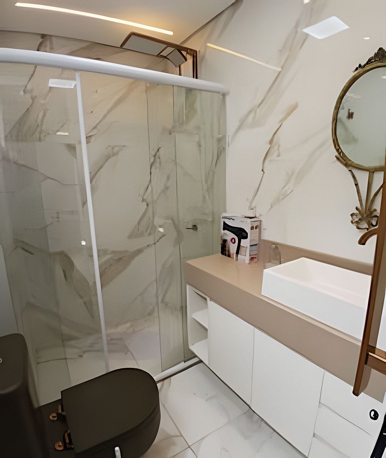 SHB - Sol e Mar: Paraíso Frente ao Horizonte Azul