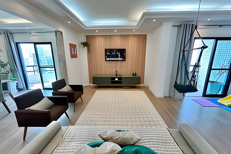 Luxuoso Duplex Familiar a Poucos Passos do Mar