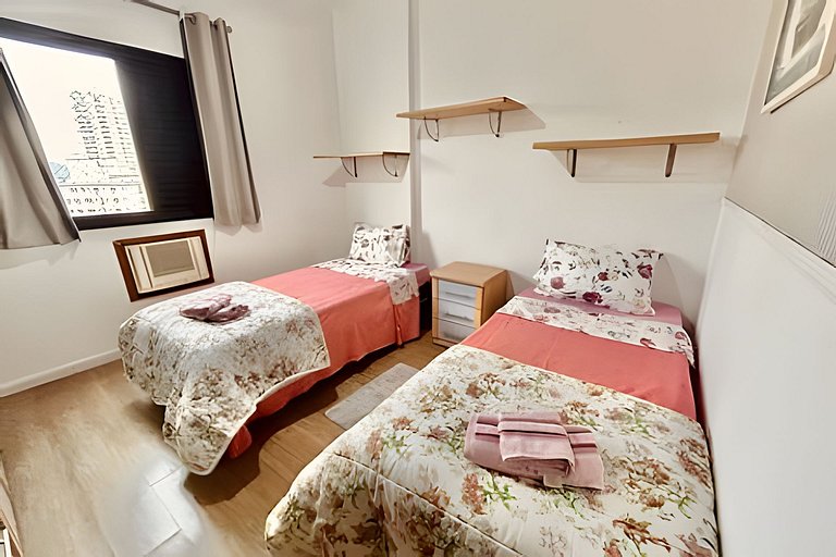 Luxuoso Duplex Familiar a Poucos Passos do Mar