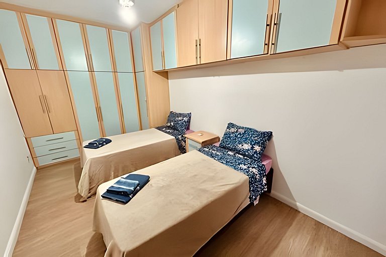 Luxuoso Duplex Familiar a Poucos Passos do Mar