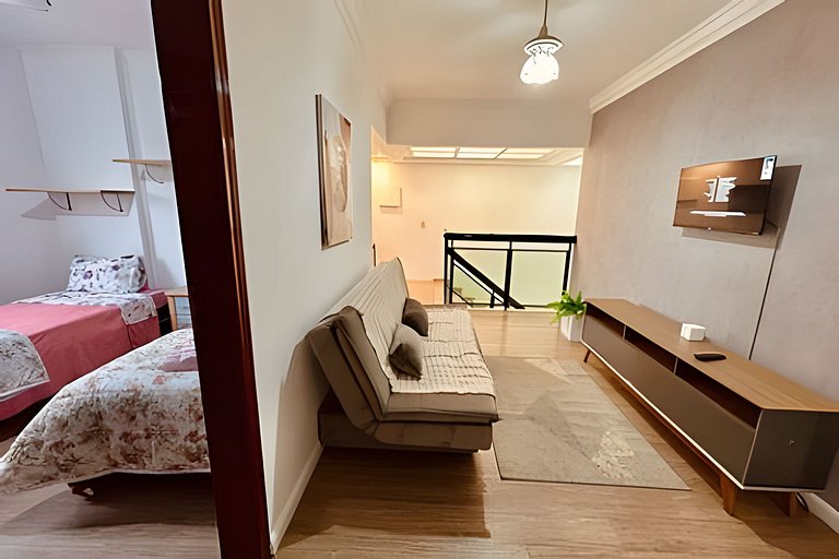 Luxuoso Duplex Familiar a Poucos Passos do Mar
