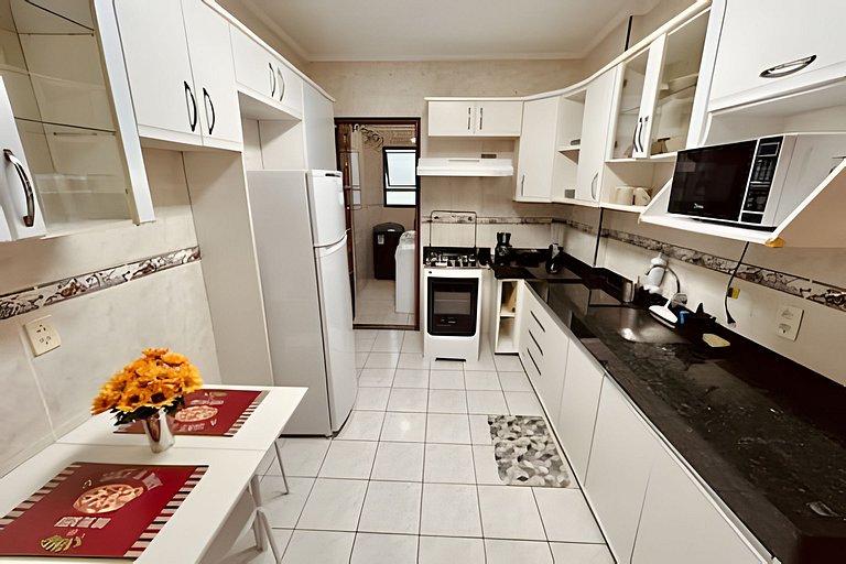 Luxuoso Duplex Familiar a Poucos Passos do Mar