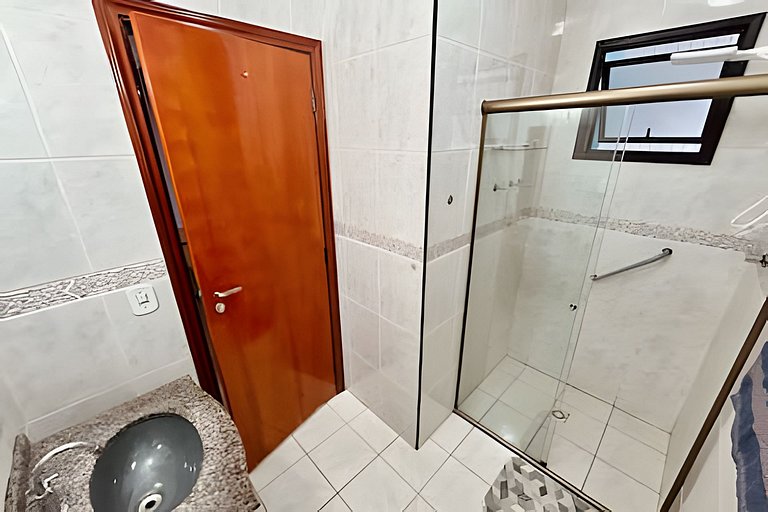 Luxuoso Duplex Familiar a Poucos Passos do Mar
