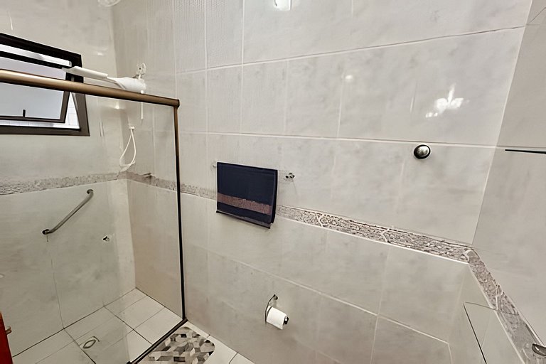 Luxuoso Duplex Familiar a Poucos Passos do Mar