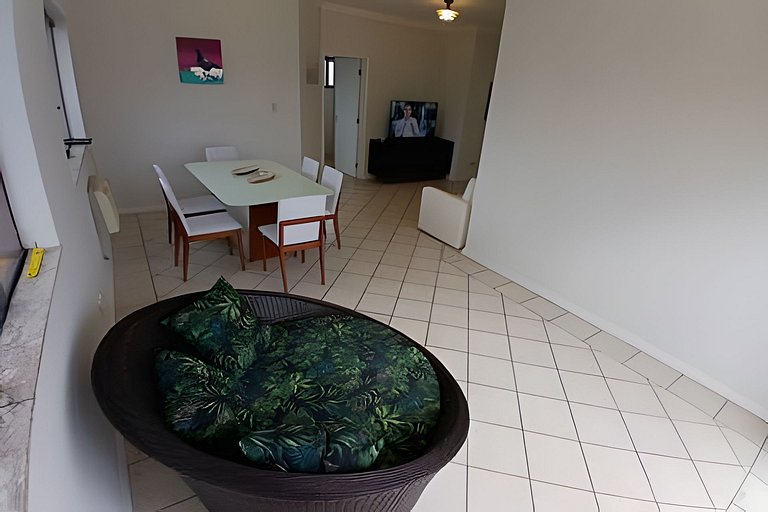 Guarujá: Piscina e Lazer Privativo na Enseada