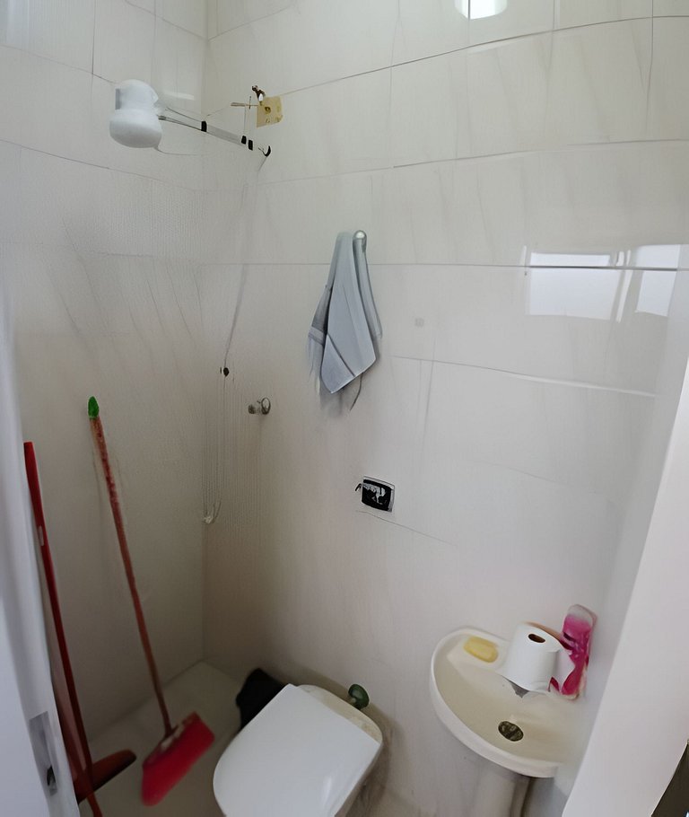 Guarujá: Piscina e Lazer Privativo na Enseada
