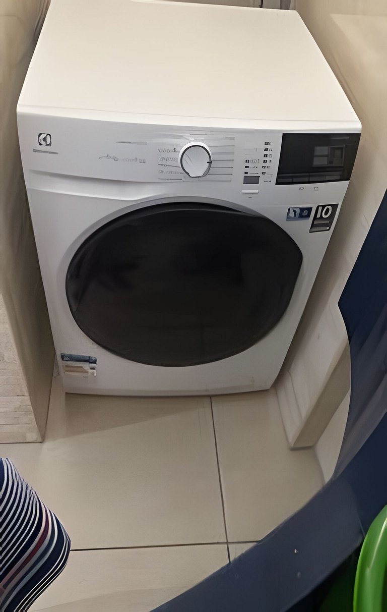 Descubra o paraíso na Praia de Pitangueiras!