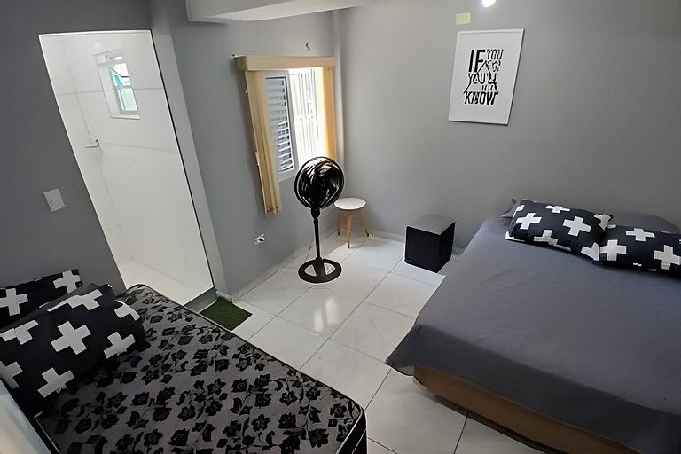 Estilo e Conforto no Gonzaga – Uma Joia em Santos!