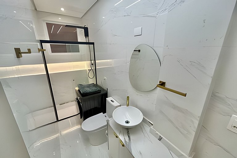 SHB - Sonho Beira Mar Refúgio Perfeito em Santos!